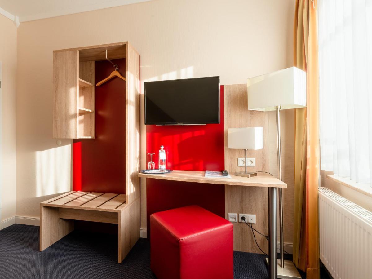 Nordsee-Hotel Hinrichsen Χούζουμ Εξωτερικό φωτογραφία